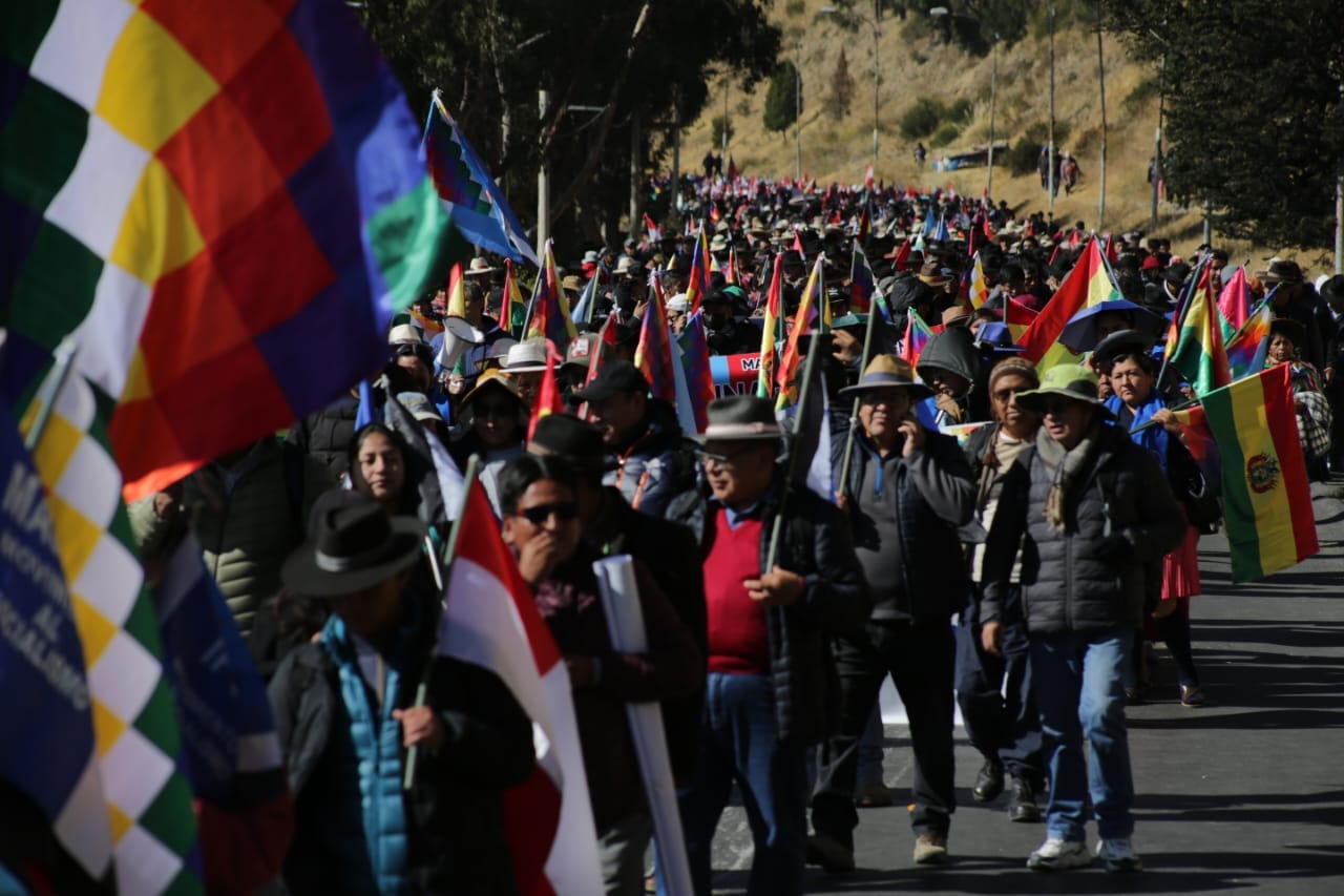 Sectores afines a Arce realizan marcha en La Paz - ASCONTENIDOS